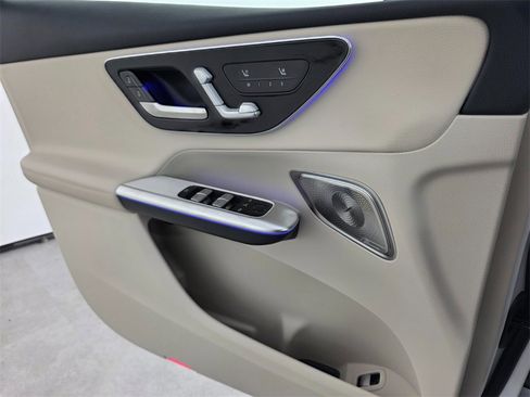 New 2026 Mercedes-Benz GLC 300 image 14