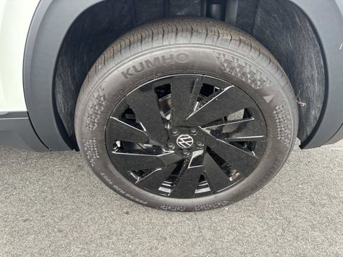 New 2026 Volkswagen Atlas SE FWD image 6