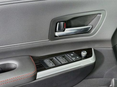 New 2026 Toyota Sienna XSE FWD image 22