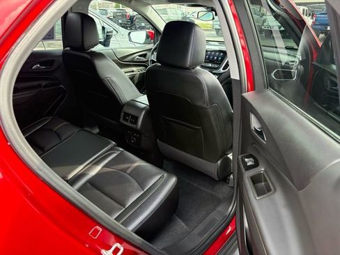 Used 2024 Chevrolet Equinox Premier image 28