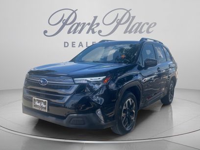 Used 2025 Subaru Forester Premium w/ Convenience Package #1