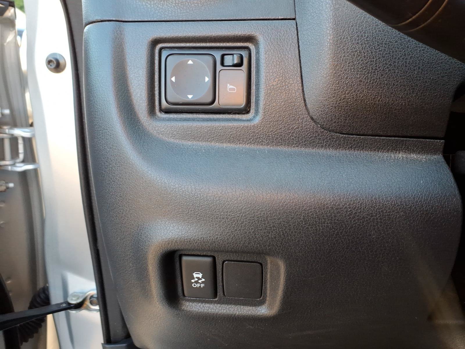Used 2019 Nissan Versa Note SV FWD image 19