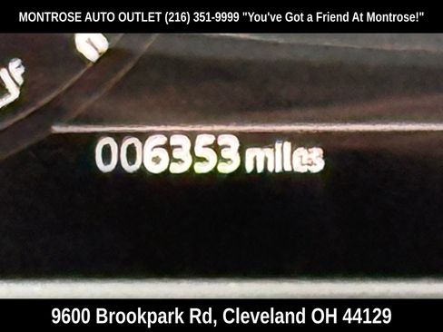 Used 2024 Land Rover Defender 130 S image 35