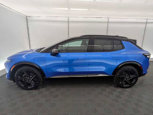 New 2026 Chevrolet Equinox EV RS image 3