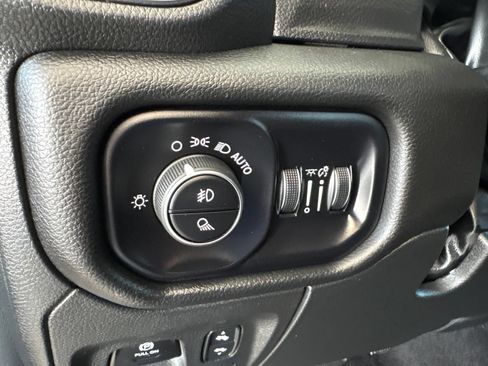 Used 2025 RAM 1500 Lone Star AWD/4WD image 12
