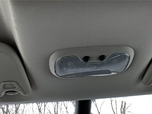 Used 2019 Dodge Journey SE w/ Blacktop Package image 20