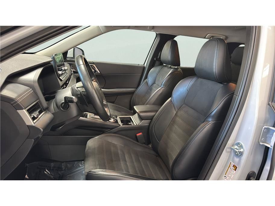 Used 2024 Mitsubishi Outlander Ralliart AWD/4WD image 11