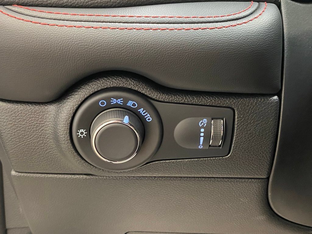 Used 2024 Dodge Durango R/T RWD image 20