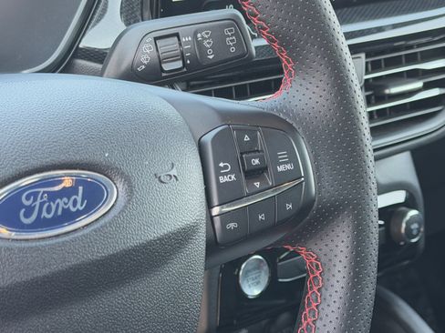 Used 2025 Ford Escape ST-Line w/ Tech Pack #1 AWD/4WD image 26