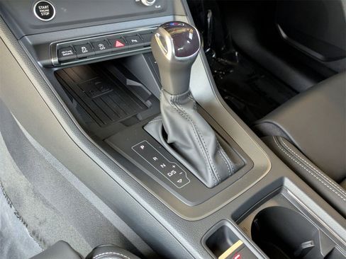 New 2025 Audi Q3 2.0T Premium image 7