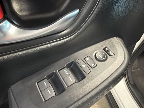 Certified 2026 Honda HR-V LX image 20