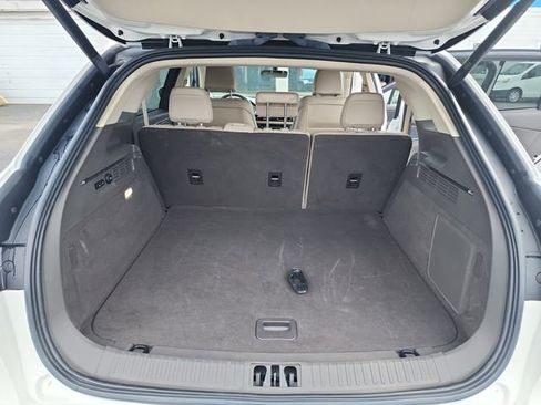 Used 2023 Lincoln Nautilus FWD image 14