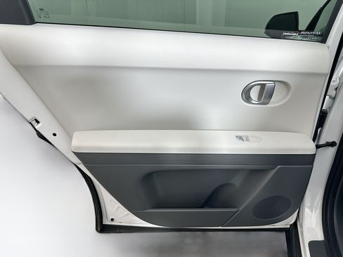 Used 2024 Hyundai Ioniq 5 SE RWD image 26