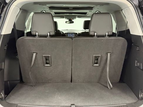 Used 2022 GMC Acadia SLT w/ Elevation Edition image 29