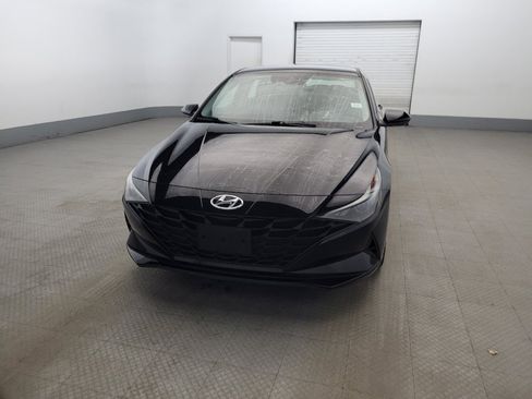 Used 2023 Hyundai Elantra SEL w/ Cargo Package image 15