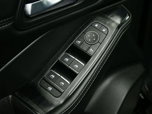 Used 2023 Nissan Rogue SL w/ SL Premium Package image 18