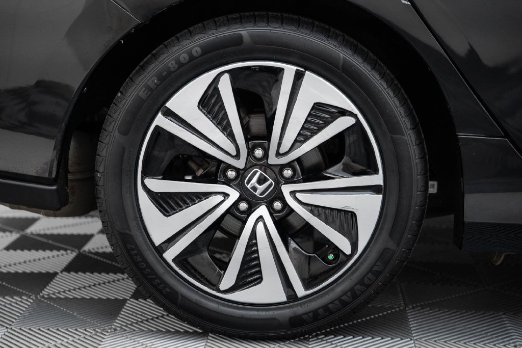 Used 2019 Honda Civic EX image 17