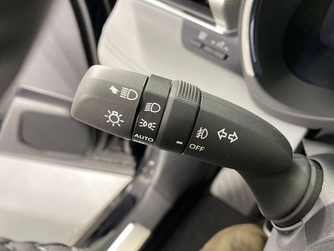 New 2026 Toyota Highlander Platinum image 18