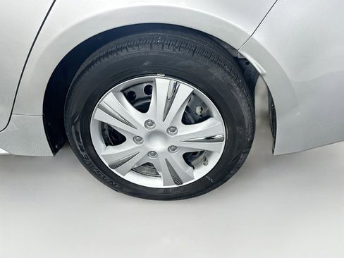 Used 2023 Toyota Corolla LE image 11