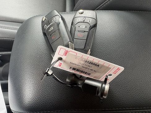 Used 2022 Ford Transit Connect XL image 31