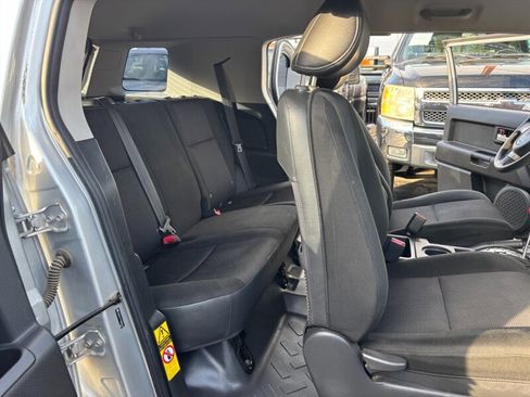 Used 2007 Toyota FJ Cruiser Base image 10