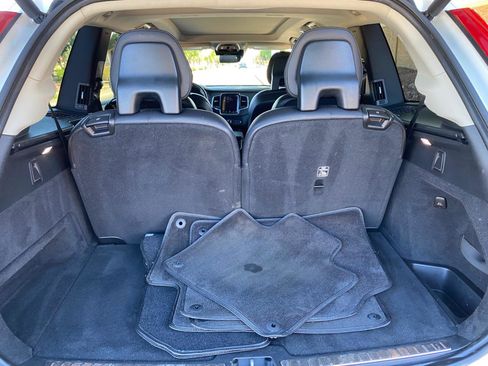 Used 2020 Volvo XC90 T6 Momentum image 79