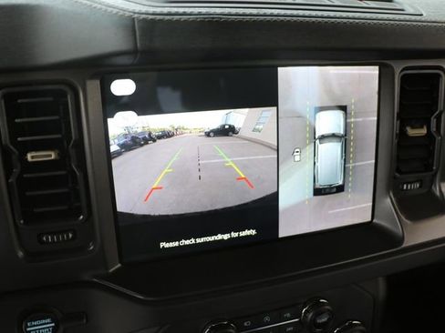 Used 2025 Ford Bronco Badlands AWD/4WD image 26