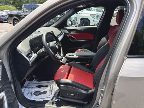 Used 2025 BMW X1 M35i AWD/4WD image 7
