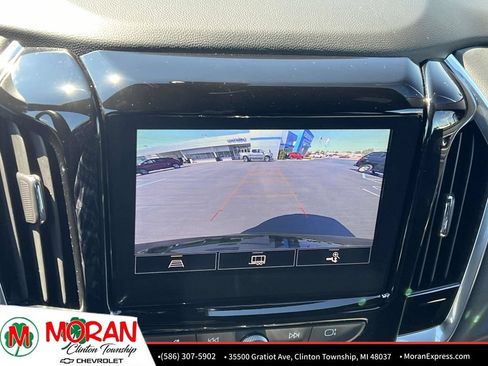 Certified 2023 Chevrolet Traverse LT FWD image 22