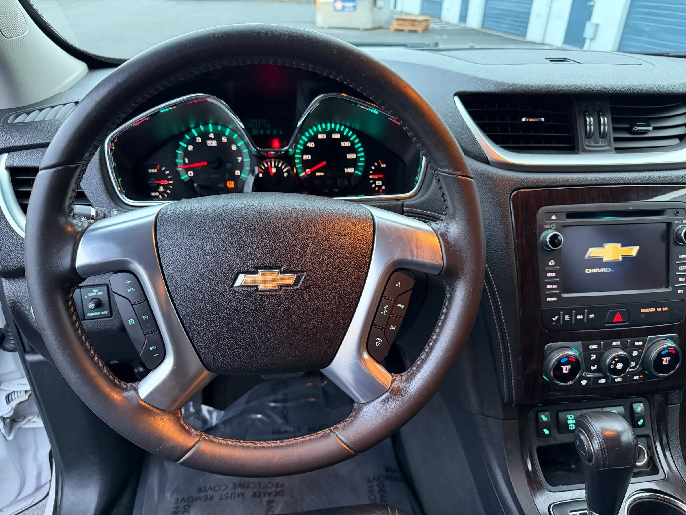 Used 2017 Chevrolet Traverse LT AWD/4WD image 10