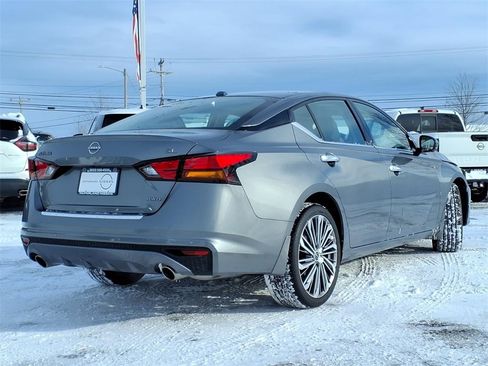 Certified 2023 Nissan Altima 2.5 SL image 3