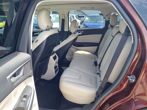 Used 2016 Ford Edge Titanium w/ Equipment Group 302A FWD image 10