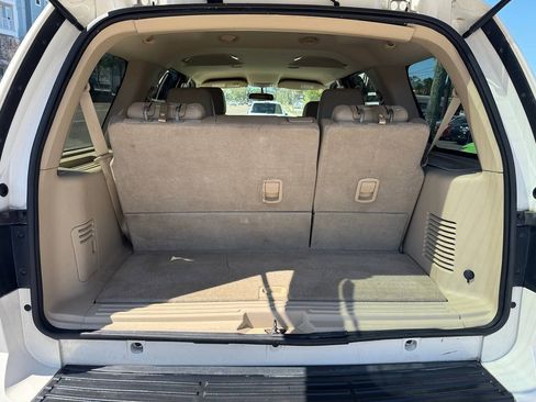 Used 2007 Lincoln Navigator 2WD image 10