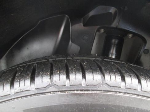 Used 2019 Dodge Charger SXT w/ Plus Group image 13