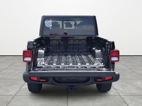 Used 2020 Jeep Gladiator Rubicon AWD/4WD image 6
