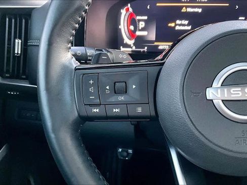 Certified 2023 Nissan Pathfinder Platinum w/ Cargo Package image 22