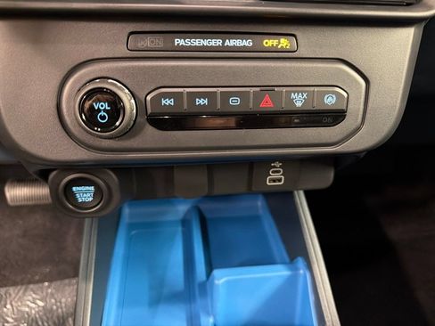 New 2026 Ford Maverick XLT AWD/4WD image 13