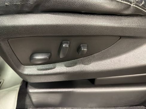 Used 2019 Chevrolet Tahoe LT AWD/4WD image 28