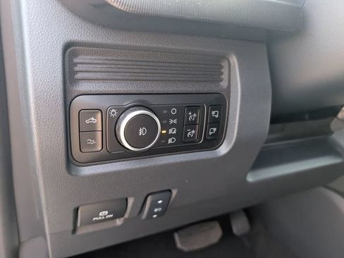 New 2026 Ford F250 Platinum AWD/4WD image 18