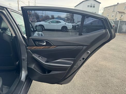 Used 2016 Nissan Maxima Platinum image 20