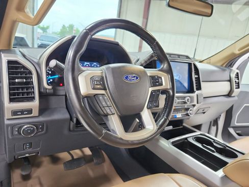 Used 2022 Ford F350 Lariat w/ Lariat Value Package AWD/4WD image 18