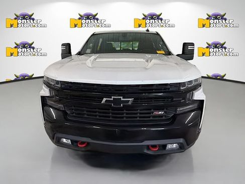 Used 2021 Chevrolet Silverado 1500 LT Trail Boss w/ Convenience Package II AWD/4WD image 2
