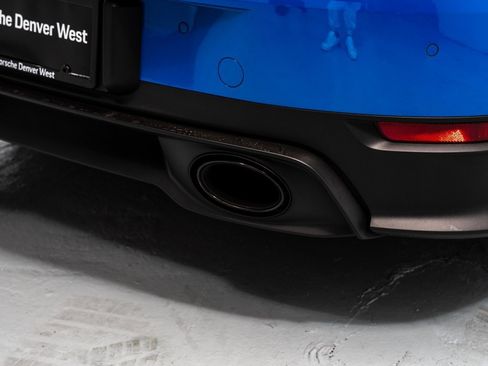 Used 2025 Porsche 911 Carrera image 13