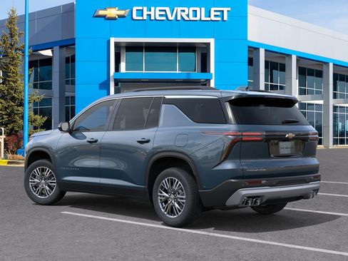 New 2026 Chevrolet Traverse LT w/ Driver Confidence Package FWD image 27