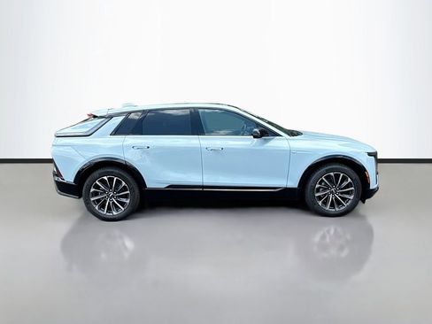 New 2025 Cadillac Lyriq Sport image 4
