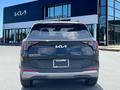 New 2026 Kia Sportage EX w/ EX Panorama Roof Package image 5