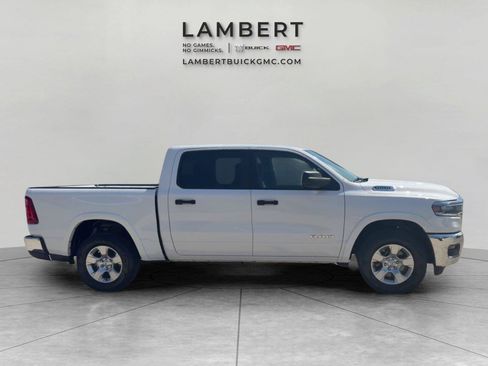 Used 2025 RAM 1500 Big Horn AWD/4WD image 6