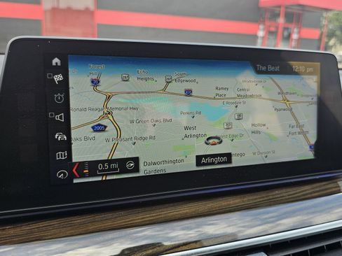 Used 2018 BMW 530e w/ Premium Package 2 image 39