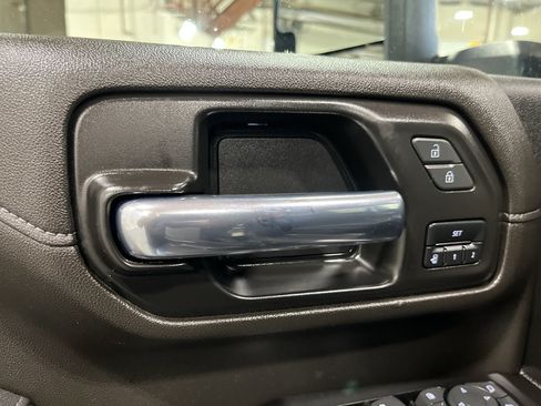 Certified 2022 Chevrolet Silverado 2500 LTZ w/ LTZ Convenience Package AWD/4WD image 29