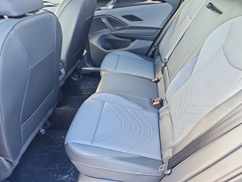 New 2026 Volkswagen Tiguan SE R-Line AWD/4WD image 23